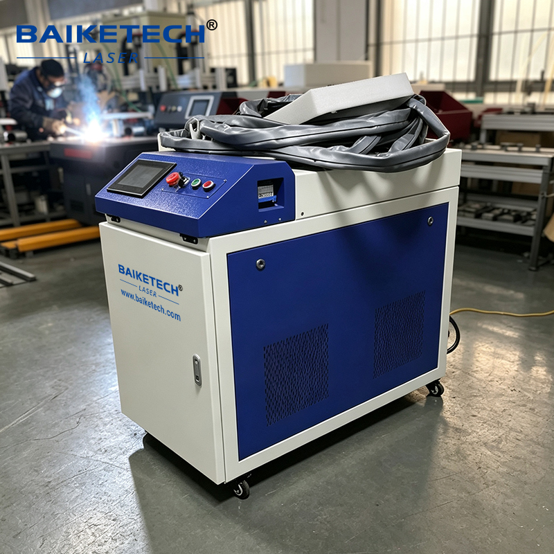 Industrial Applications Of Laser - Saldatrice industriale con sorgente laser da